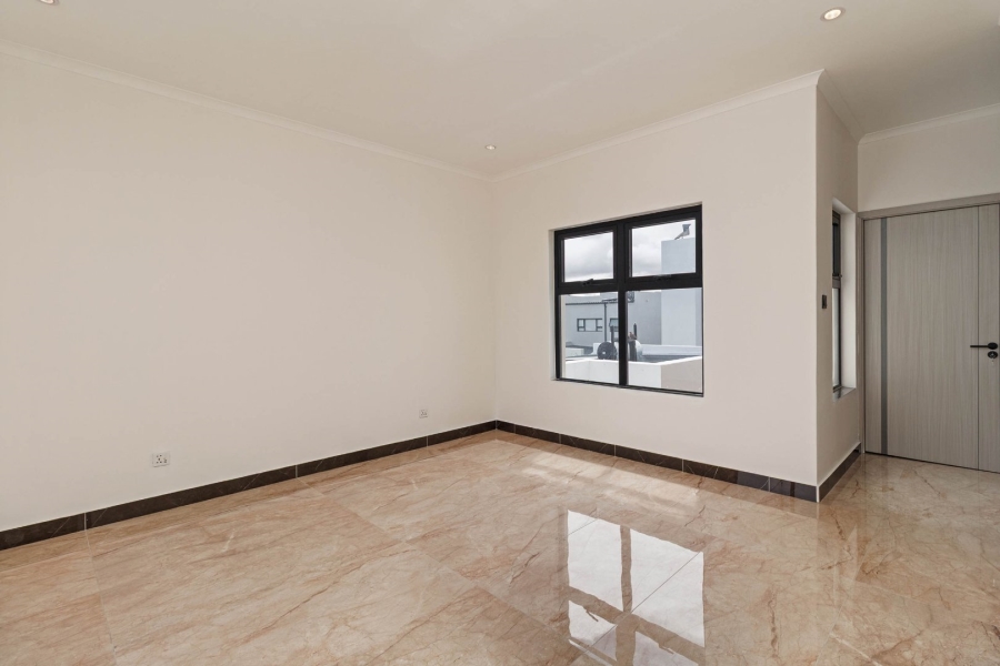 3 Bedroom Property for Sale in Sandown Western Cape